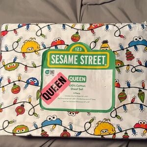 Sesame Street Colorful Character Queen Sheet Set brand new holiday lights